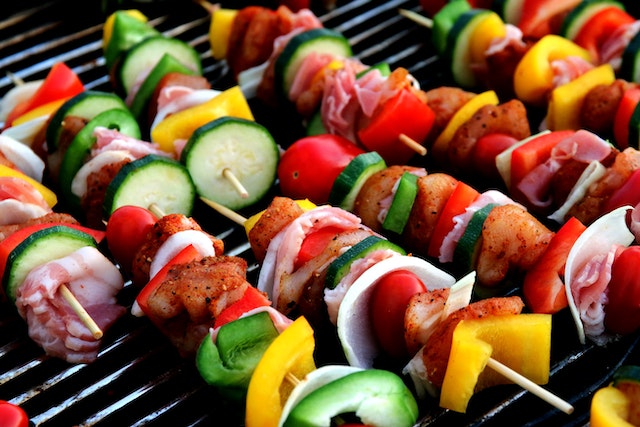 Perfect Grillen met Weber: Houtskoolbarbecues en de Weber SmokeFire Kopen