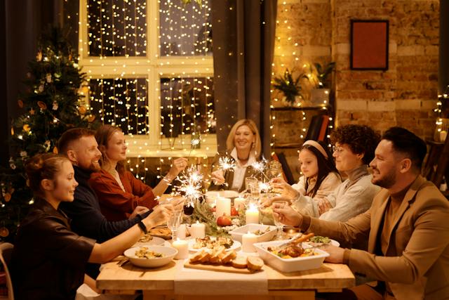 Kerst Artikelen en Kerstpakketten Kopen: Breng Magie in de Feestdagen